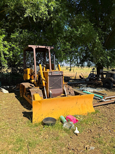 Case 450 crawler dozer - 450, track